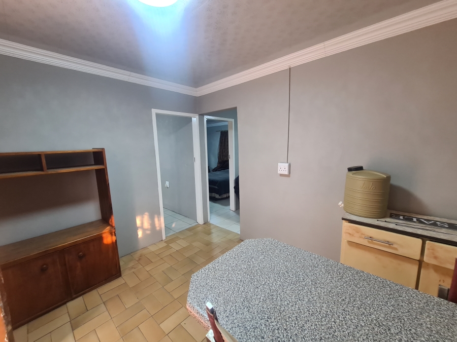 2 Bedroom Property for Sale in Roodepan Northern Cape